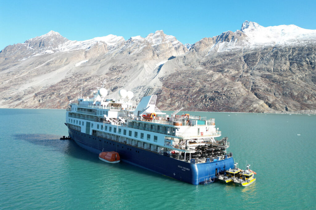Luxury Cruise Ship with 200+ Passengers Stuck in Greenland