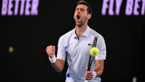Djokovic Extends Australian Open Streak, Sets New Record